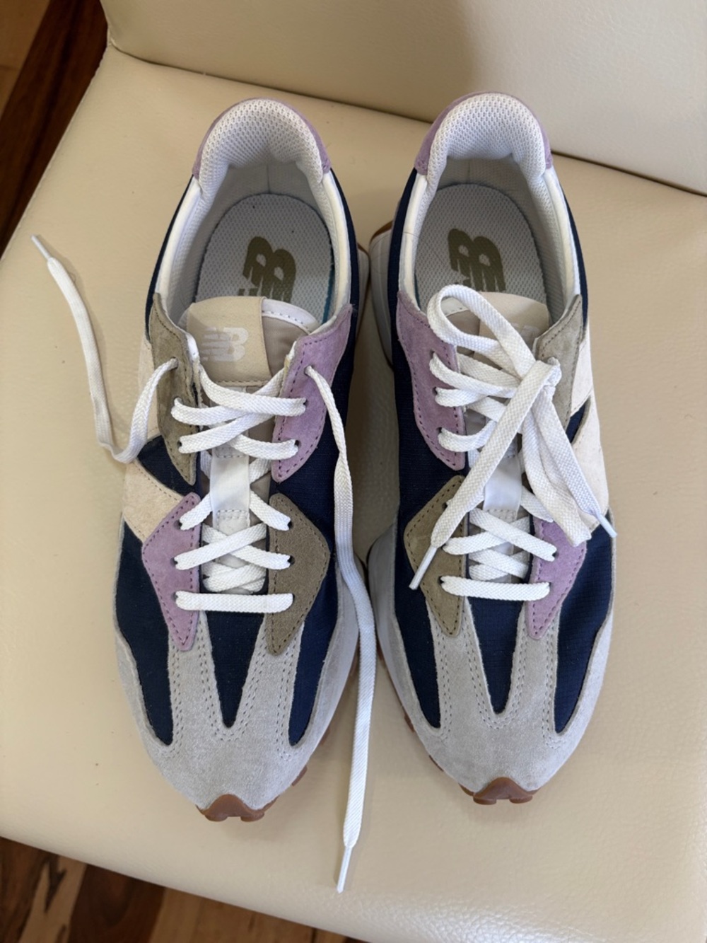 New Balance Women’s Sneakers in Navy, White & Lavender - Picture 4 of 5